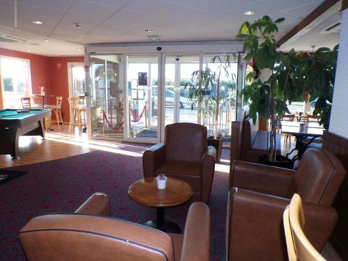 設施, 阿爾貝索姆河畔宜必思酒店 (ibis Albert Pays De Le Somme) in 阿爾貝