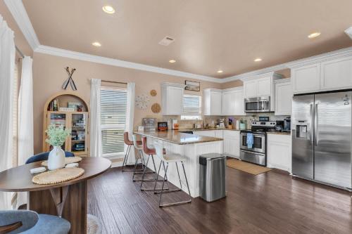 Escape Steps to Beach Large Deck Group Ready in Port Bolivar (TX)