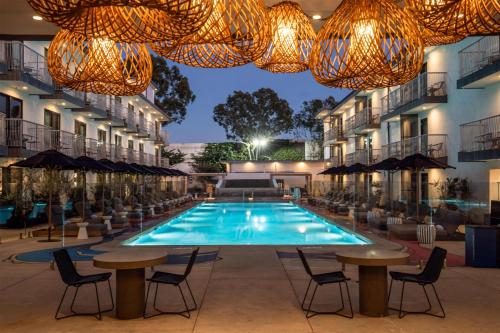 Lum Hotel Inglewood in Inglewood, USA