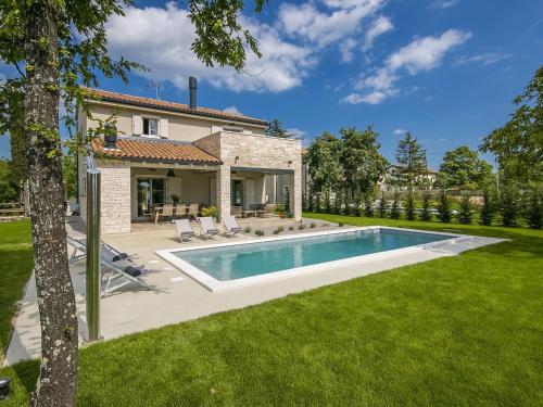  Villa Mia in Šivati