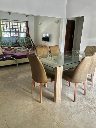 Yoas Place in Bilene