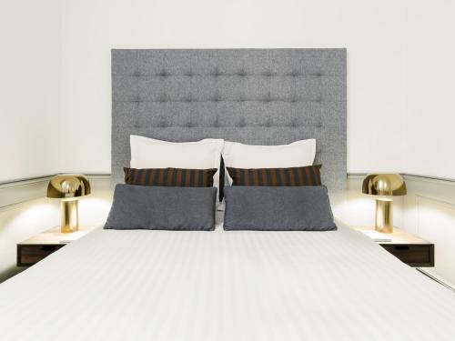 Luxury 3 Bedrooms Le Marais I by Livinparis - image 22