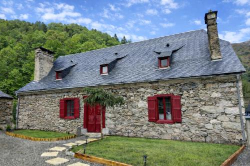 Ieeja, Maison de Pierre, Sauna et Vue Pyrénées (Maison de Pierre, Sauna et Vue Pyrenees) in Arcizans-Avant