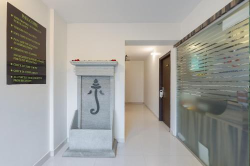 Hotel N D S Comforts – Bangalore, MN