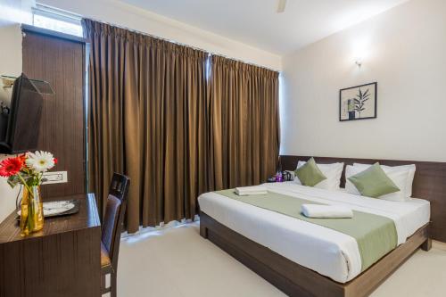 Hotel N D S Comforts – Bangalore, MN