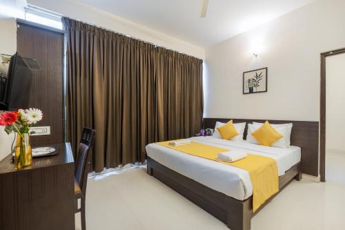 Hotel N D S Comforts – Bangalore, MN