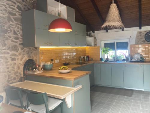 廚房, Casa de vacaciones del Arce in 托米諾