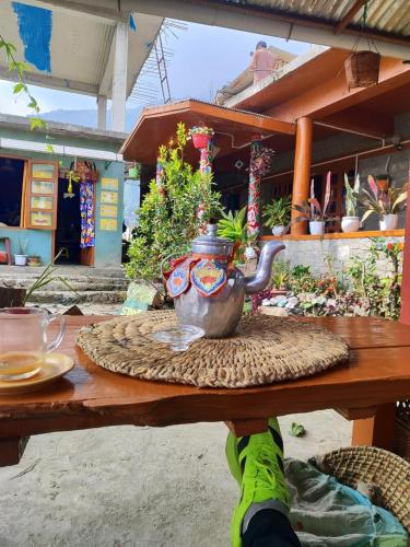 Khechuperi Lake Stone Home Stay in Rinčingponga