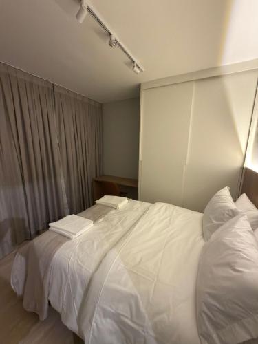 Apto Completo Prox ao Parque Villa Lobos in อัลโต เด ปินเยย์โรส