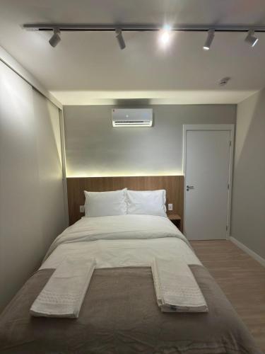 Apto Completo Prox ao Parque Villa Lobos in อัลโต เด ปินเยย์โรส