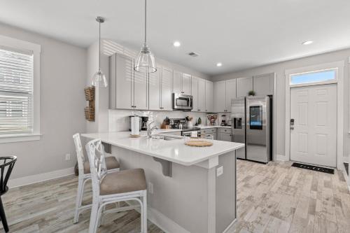 Creekside Bungalow Park Circle 15m dtwn CHS in Charleston, USA