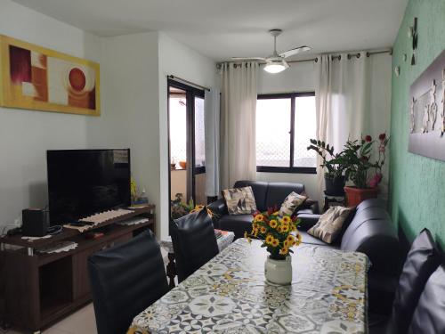 Apartamento Praia da Enseada near Lanchonete Do Sol