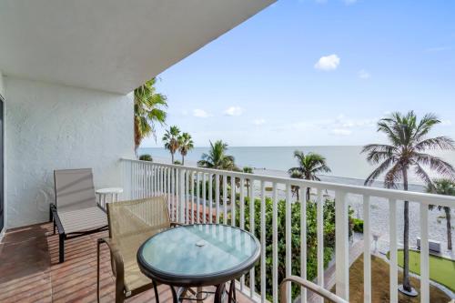 Amazing Panoramic Beach View and The Most Beautiful Sunset - Longboat Key, FL