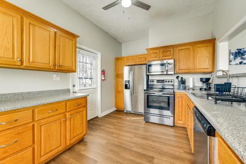 Lake Days & Fireside Nights! Updated Burnside Home in Burnside (KY)