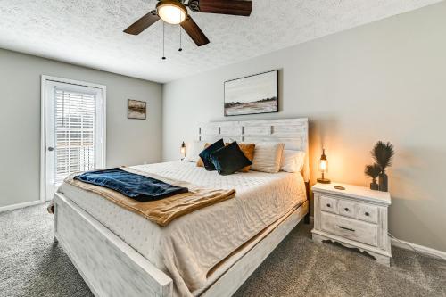 Lake Days & Fireside Nights! Updated Burnside Home in Burnside (KY)