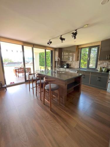 Villa Meg with Private Pool, Sauna Jacuzzi in Bartin