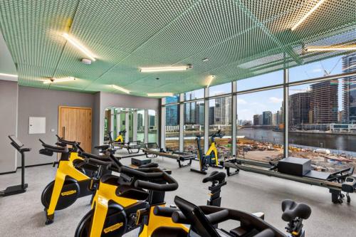 48th Floor Luxury 1BR Burj View Business Bay - image 14