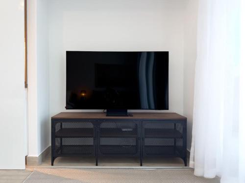 Modern Studio with Prime Location and Walk to JBR - image 11