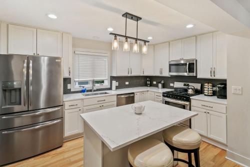 Amazing home in DT Libertyville Near Naval Base in 利伯蒂維爾
