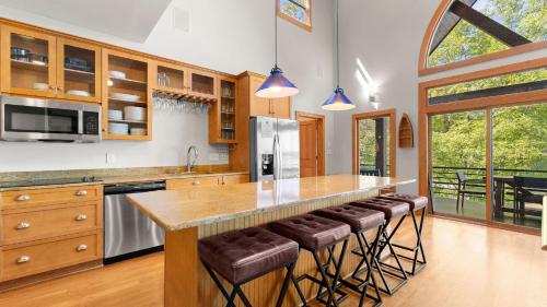 Mi Casa Su Casa by AvantStay Lakefront Escape in Lake Norman of Catawba, USA