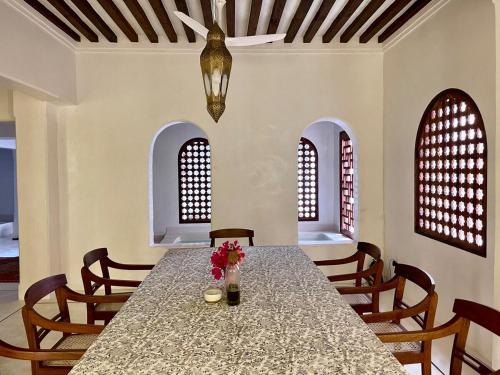 Wimbi House Luxury in Shela with Rooftop Pool in 라무 아일랜드
