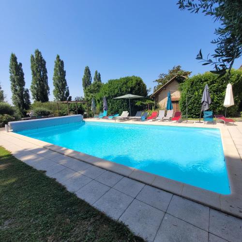 Peldbaseins, Studio cosy au calme in Brossac