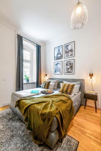 The Koburger II - Stylish studio with extra high bed for kids, 45m2 space, Ideal for families with kids or couples, Berlin (zdjęcie 4)