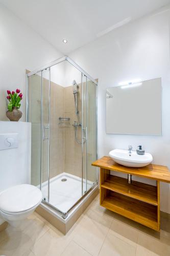 The Koburger II - Stylish studio with extra high bed for kids, 45m2 space, Ideal for families with kids or couples, Berlin (zdjęcie 8)