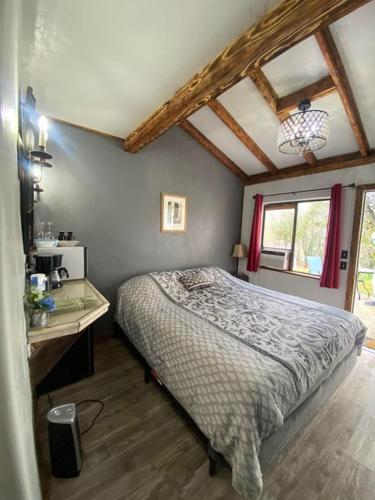 White Oak Suite