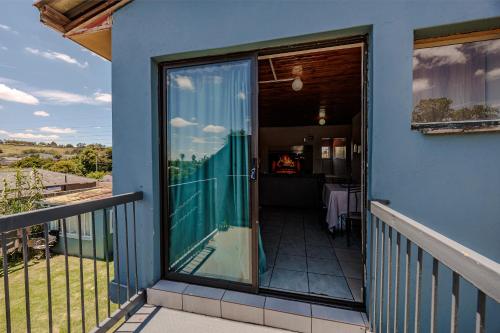 Phindulo Bed and Breakfast - No Loadshedding, Smart TVs & unlimited free fibre wifi