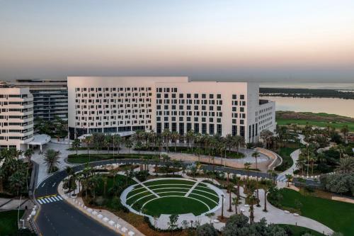 크라운 플라자 야스 아일랜드 바이 IHG (Crowne Plaza Yas Island By IHG)