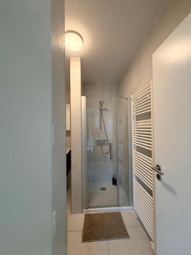 Shower, Urban Nest Studio - Cloche d'Or in Howald