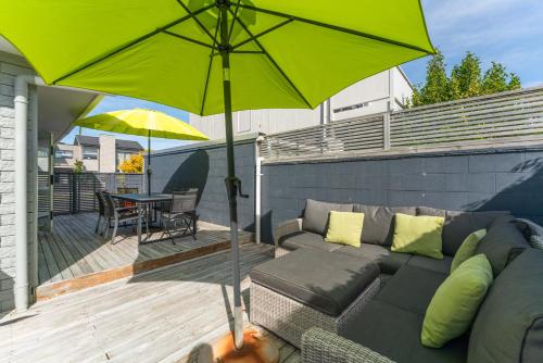 Jacksons - Two Mile Bay Holiday Home - image 5