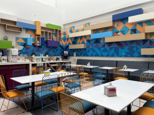 レストラン, イビス スタイルズ メキシコ レフォルマ (ibis Styles Mexico Reforma) in メキシコシティ