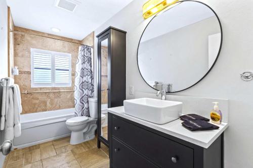 Avanti Vacation Rental - image 31