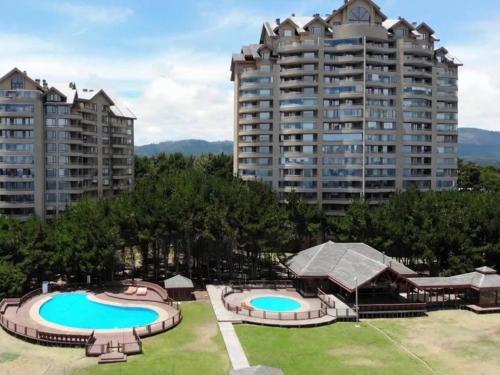 Departamento exclusivo condominio Bosquemar