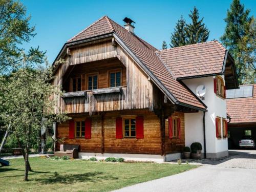 Viesnīcas āriene, Feistritz Berg und See in Feistritz ob Bleiburg
