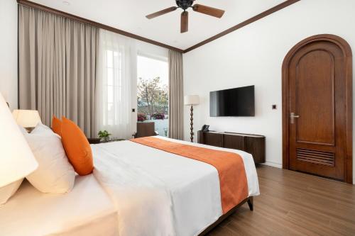 room detail thumbnail 0