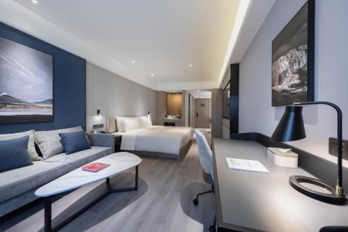 濟南經十東路融創茂亞朵酒店 (Atour Hotel Ji'nan East Jingshi Road Sunac) in 曆下區