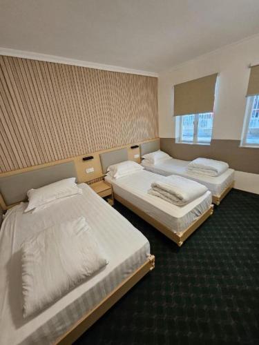 Man Va Hotel