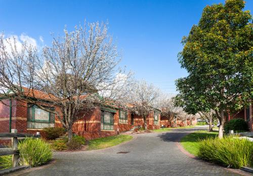 Mount Waverley Townhouses - Apartment - Mount Waverley