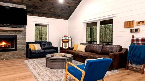 Sauna Cabin Hot Tub Vintage Jukebox Fire Pit