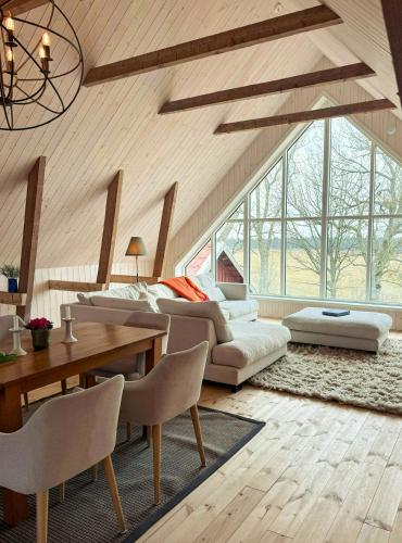 Renovated Stable With Views On Kinnekulle