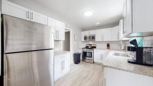 Peaceful retreat in quite neighborhood in Glendale