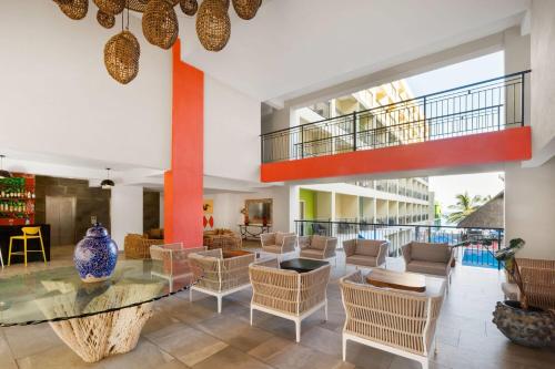 Decameron Isla Coral Guayabitos, Ramada All-Inclusive Resort in Rincon de Guayabitos, Mexico