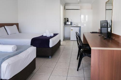 Sunshine Beach Resort - image 3