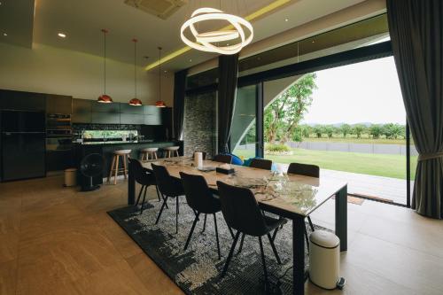 Porsampao Luxury Villa in Na Yong