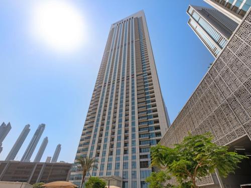 Prime Suite 2BR w Full Burj Khalifa View - image 8
