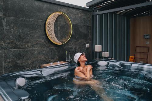 Hot tub, Porsampao Luxury Villa in Na Yong