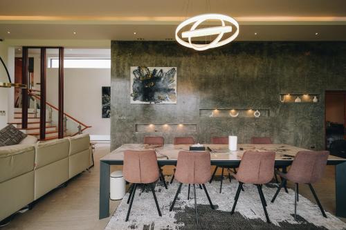 Porsampao Luxury Villa in Na Yong